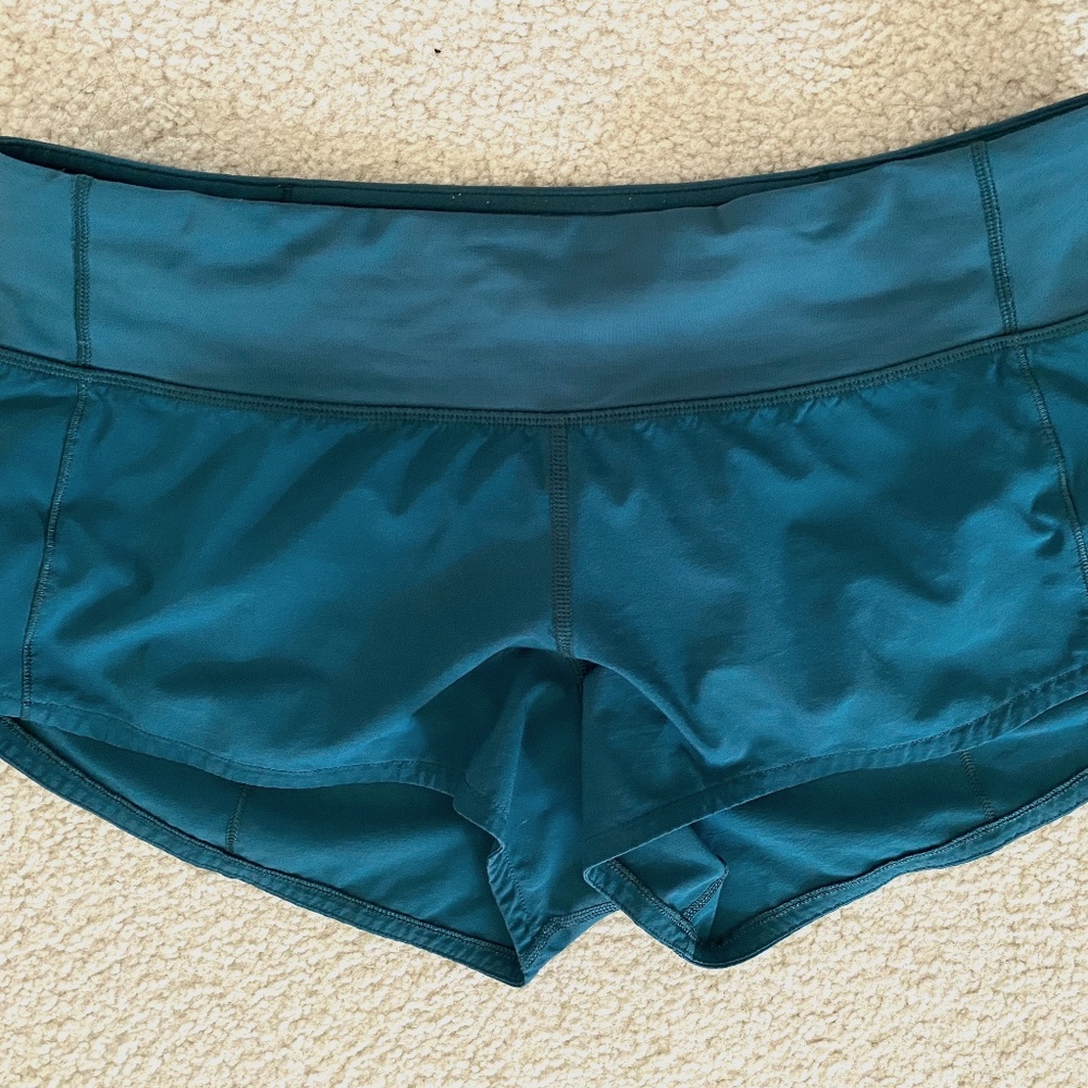 Lululemon Speed Up Short 2.5" Size 6